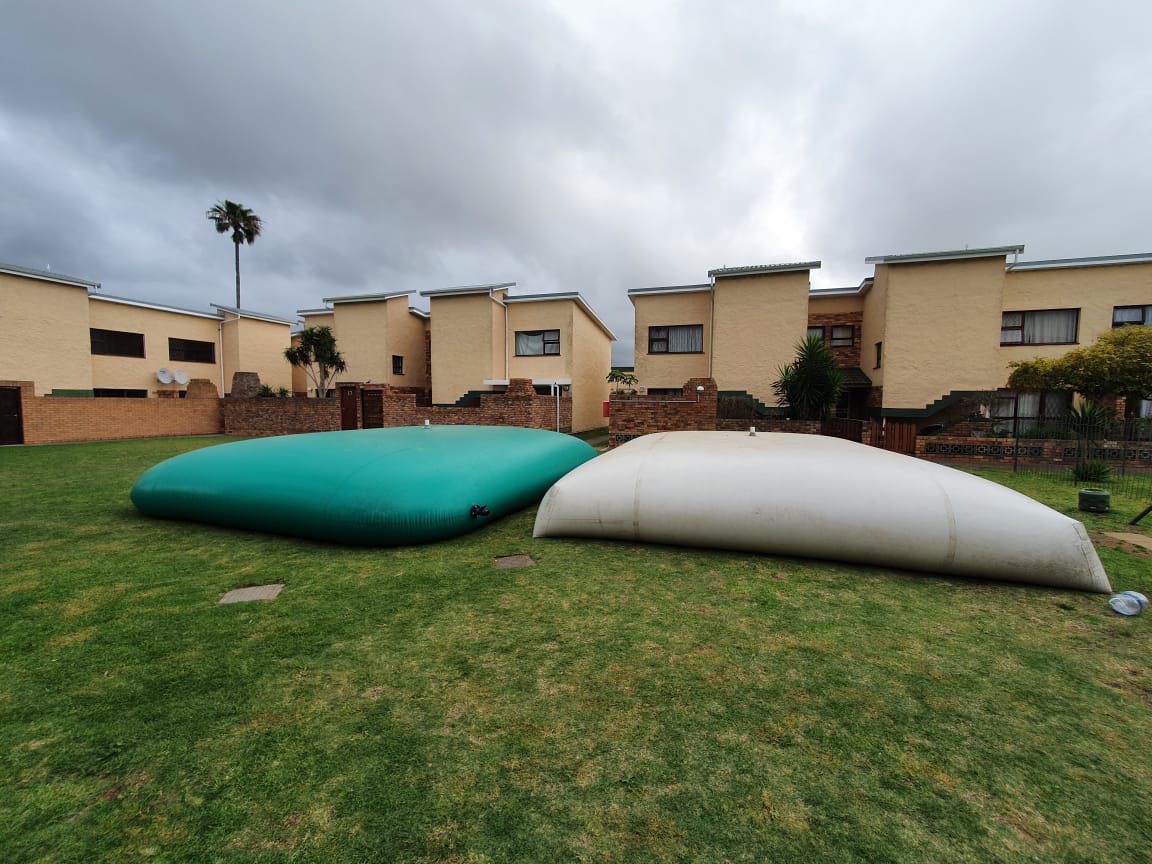 water bladder rental  4